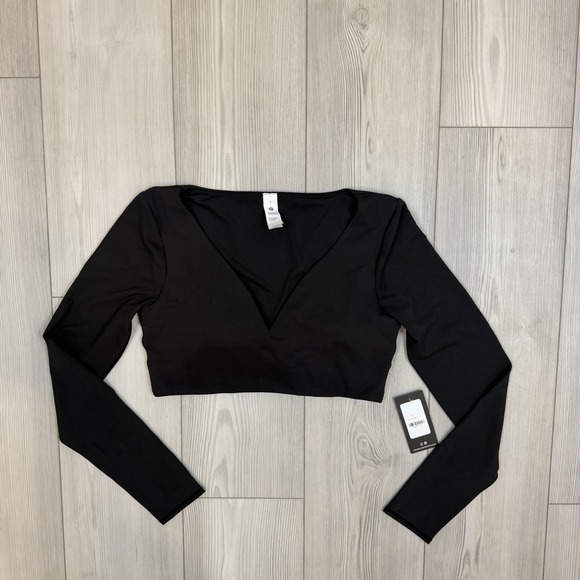 lululemon athletica Tops - NWT‎ Lululemon X Peloton Everlux V-neck Long Sleeve Bra Cropped Top Large Black